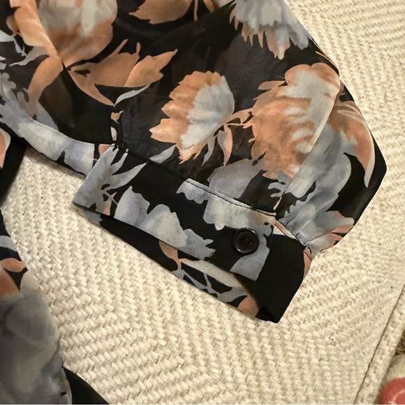 ASTR The Label Floral Long Sleeve Romper - Picture 6 of 6